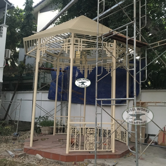 Mái Che Tượng Phật Di Lạc và Mái Vọng Lâu Quận 2