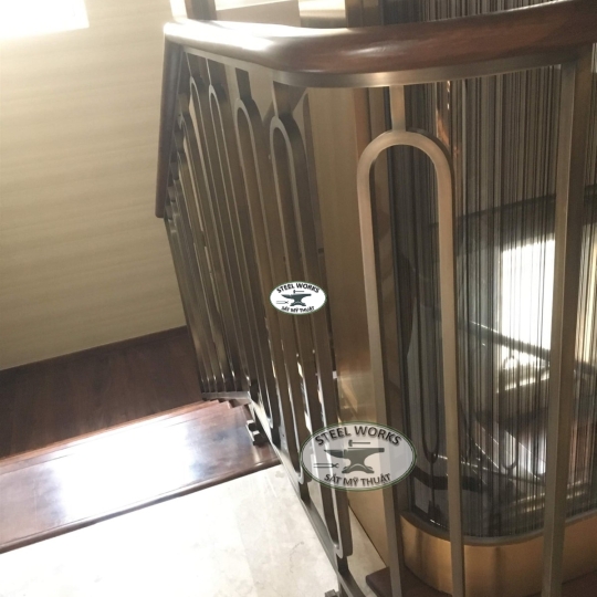 Lan Can Cầu Thang Đồng Thau - khu SALA Quận 2 HCM. Brass StairCase Railing - Sala D2 HCM City