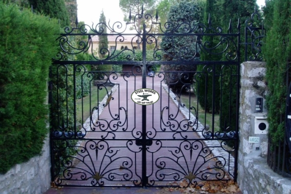 Sản Phẩm Rèn - Wrought Iron